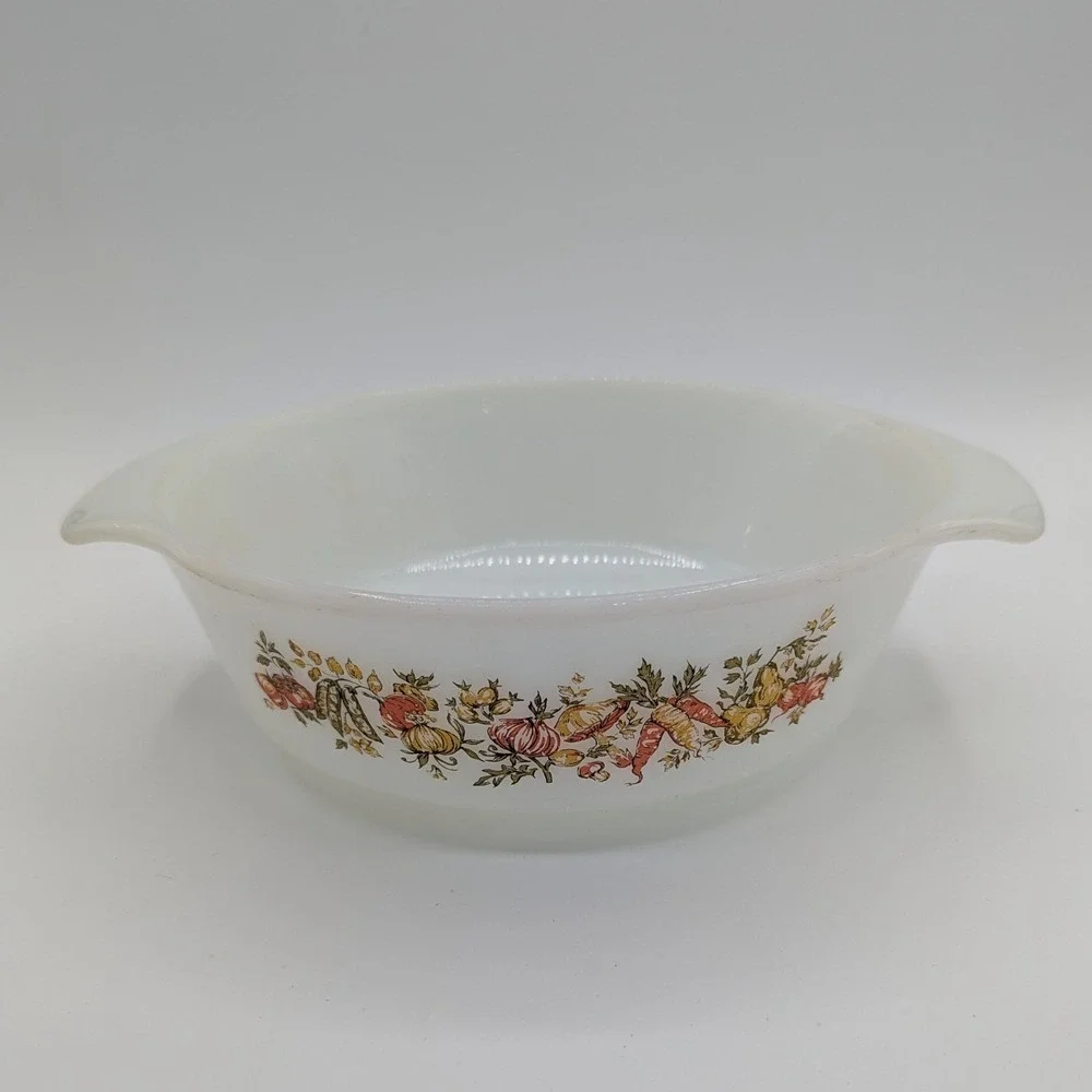 Anchor Hocking Fire King Country Garden Milk Glass Casserole Dish 1.5 Qt 433 USA